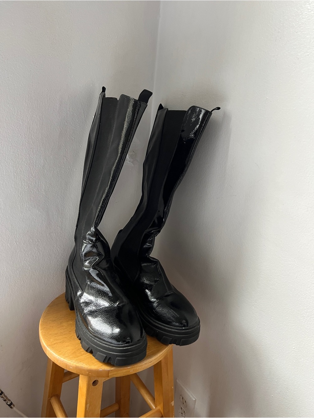 Forever21 F21 Patent Leather Chunky Knee High Patent Boots Size 13 Black Fall